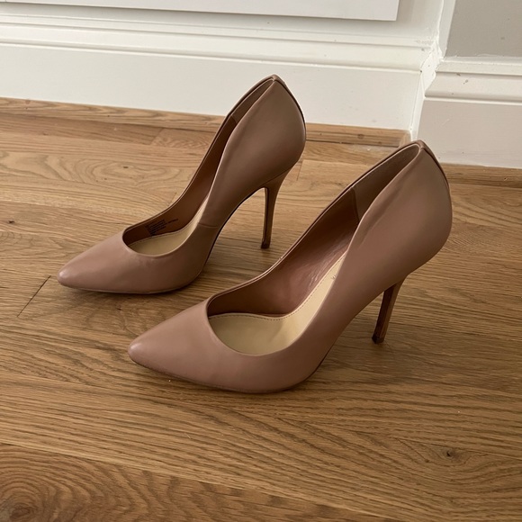 Steve Madden Nude/Beige high heels size 9 - Picture 6 of 6